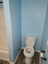 46 Harvard St, Unit 46 Harvard St Apt A in Chicopee, MA - Foto de edificio - Building Photo