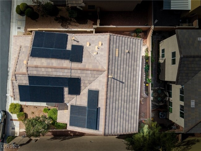 property at 10742 Leatherstocking Ave