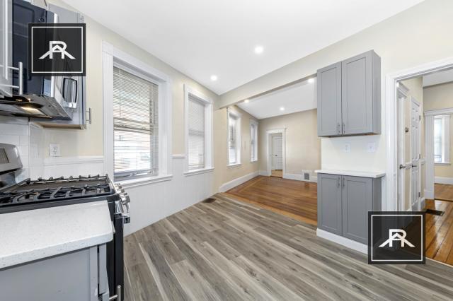 46 Brackett St in Boston, MA - Building Photo - Building Photo