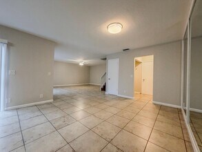 1913 N Congress Ave in West Palm Beach, FL - Building Photo - Building Photo