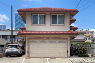 742 Wiliwili St in Honolulu, HI - Building Photo - Building Photo