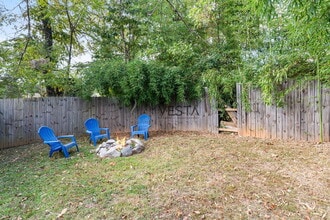 35 Mulberry St in Woodfin, NC - Building Photo - Building Photo