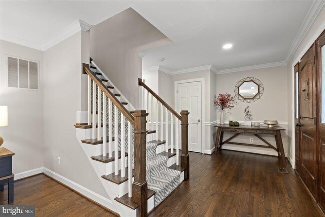 9472 Lapstrake Ln in Burke, VA - Building Photo - Building Photo