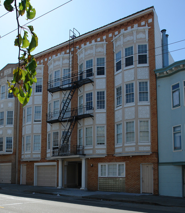 1457 Chestnut St in San Francisco, CA - Building Photo - Building Photo