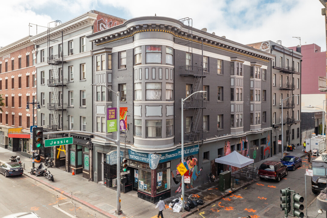 64-68 6th St in San Francisco, CA - Building Photo