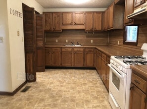 108 E Buck Ave in Rural Retreat, VA - Building Photo - Building Photo