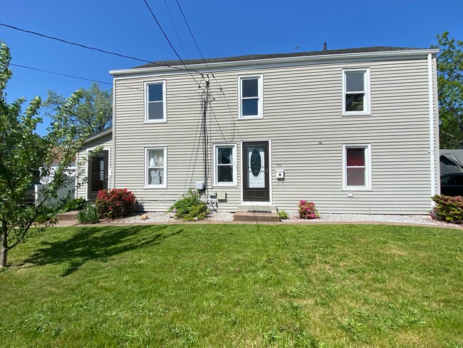58 Strong St in Manchester, CT - Building Photo - Building Photo