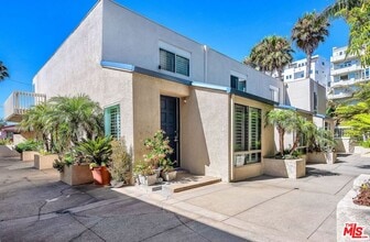 7301 Vista Del Mar in Los Angeles, CA - Building Photo - Building Photo