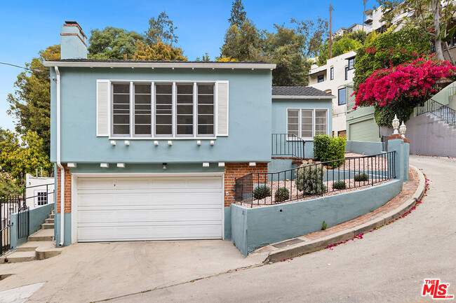 2413 Argosy Way in Los Angeles, CA - Building Photo - Building Photo
