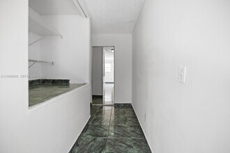 10726 SW 147th Ct in Miami, FL - Building Photo - Building Photo