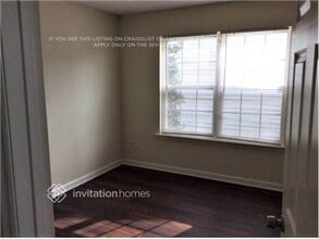 8020 Caliber Woods Dr in Raleigh, NC - Building Photo - Building Photo