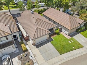 6504 Trailride Way in Citrus Heights, CA - Building Photo - Building Photo