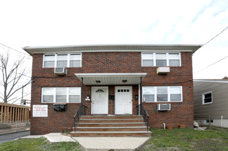 429-431 Erico Ave in Elizabeth, NJ - Building Photo - Building Photo