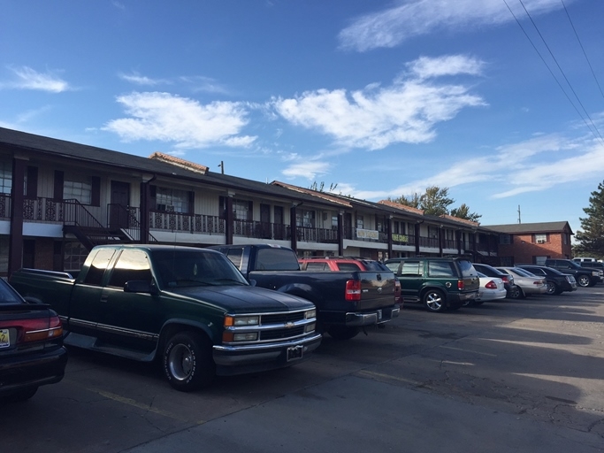 SNS Apartments in Oklahoma City, OK - Building Photo