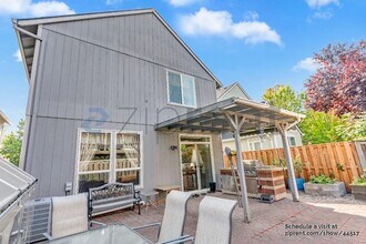 3963 NW 148th Pl in Portland, OR - Foto de edificio - Building Photo