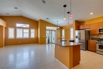 7000 Point Cabrillo Ct in Las Vegas, NV - Building Photo - Building Photo