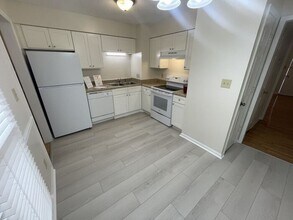 212 S Hollybrook Rd in Wendell, NC - Building Photo - Building Photo