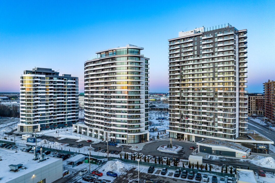 Central Parc Laval in Laval, QC - Building Photo