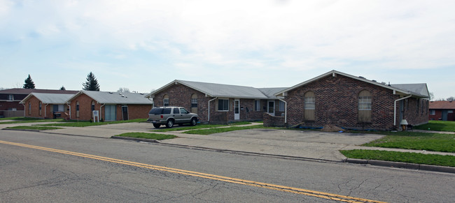 Majestic Heights in Dayton, OH - Building Photo - Building Photo