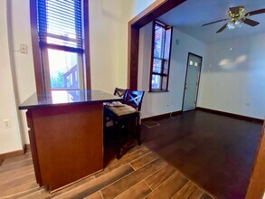 1340 W 19th St, Unit 1M in Chicago, IL - Building Photo - Building Photo