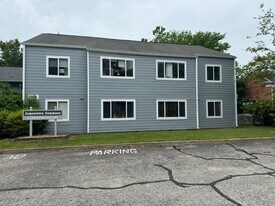 101 Lake Powell Rd in Williamsburg, VA - Building Photo