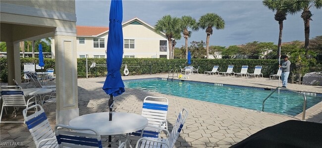 property at 5435 Worthington Ln