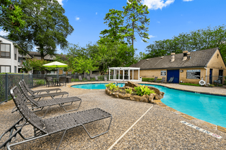 Elm Creek Apartments in Kingwood, TX - Foto de edificio - Building Photo