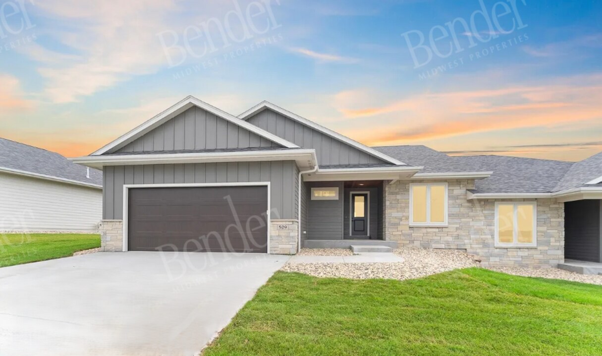 509 N Wildcat Dr in Sioux Falls, SD - Building Photo