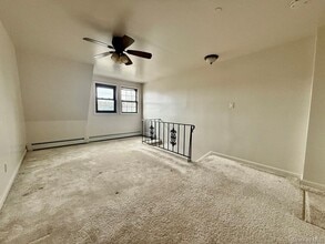 2 Audrey Ave in Oyster Bay, NY - Building Photo - Building Photo