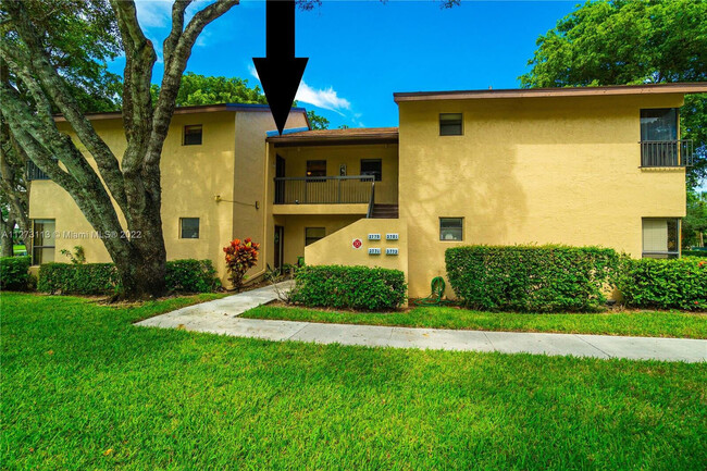 3779 Cocoplum Cir in Coconut Creek, FL - Building Photo - Building Photo