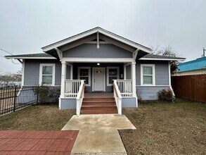 1908 N St Mary's St in San Antonio, TX - Building Photo - Building Photo