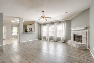 649 Chalk Knoll Rd in Fort Worth, TX - Building Photo - Building Photo