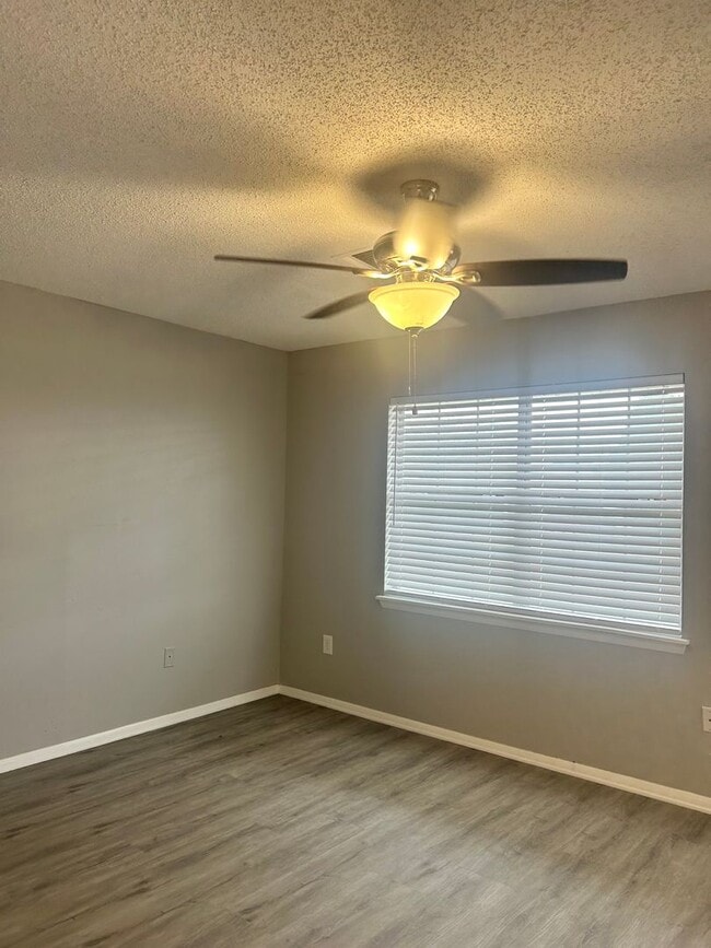 4625 SW I Ave in Lawton, OK - Building Photo - Building Photo