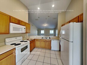 312 Hillcrest Dr in Davenport, FL - Building Photo - Building Photo