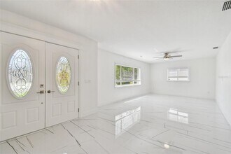 4500 Helena St NE in St. Petersburg, FL - Building Photo - Building Photo