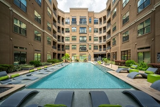 Caroline Post Oak in Houston, TX - Building Photo - Building Photo