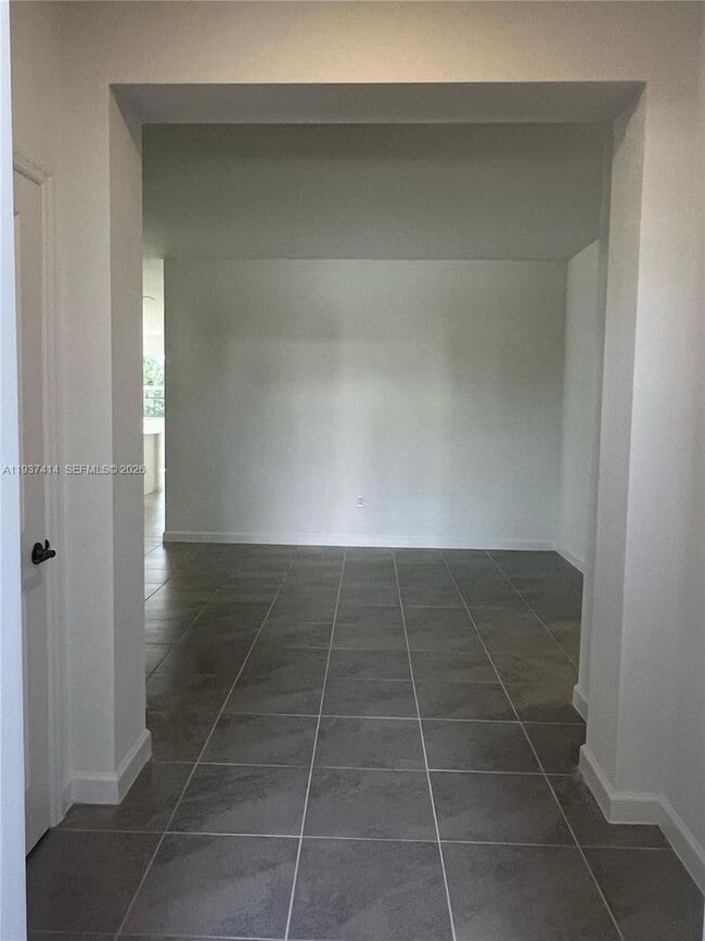 2422 Southeast 30th Street in Homestead, FL - Foto de edificio - Building Photo