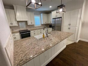 319 Tinker Trail in Burleson, TX - Building Photo - Building Photo