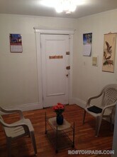 126 Warren St, Unit 11 in Boston, MA - Building Photo - Building Photo