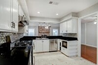 11903 Hillbrook Dr photo'