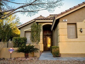 401 Madison Taylor Pl in Las Vegas, NV - Building Photo - Building Photo