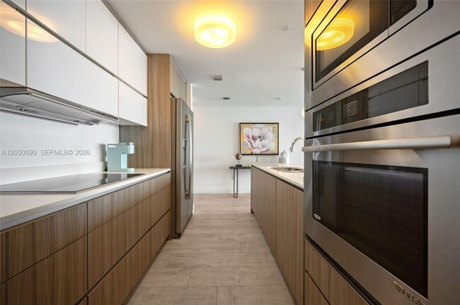 property at 600 NE 27th St