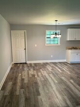 2588 wren cir, Unit B in Austell, GA - Foto de edificio - Building Photo