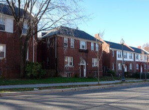 1277 Simms Pl NE in Washington, DC - Foto de edificio - Building Photo