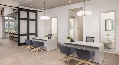 1320 Caprice Dr, Unit A1 in Lakeland, FL - Building Photo - Building Photo