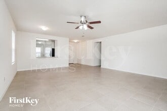 441 SW 24th St in Cape Coral, FL - Building Photo - Building Photo