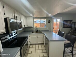 9830 S 48th Way in Phoenix, AZ - Building Photo - Building Photo
