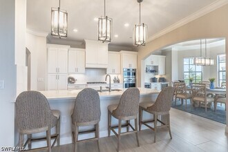 16379 Viansa Wy in Naples, FL - Building Photo - Building Photo