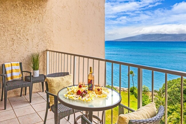 property at 4365 Lower Honoapiilani Rd