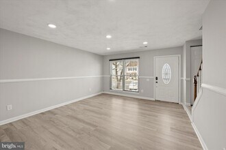 12263 Granada Way in Woodbridge, VA - Building Photo - Building Photo